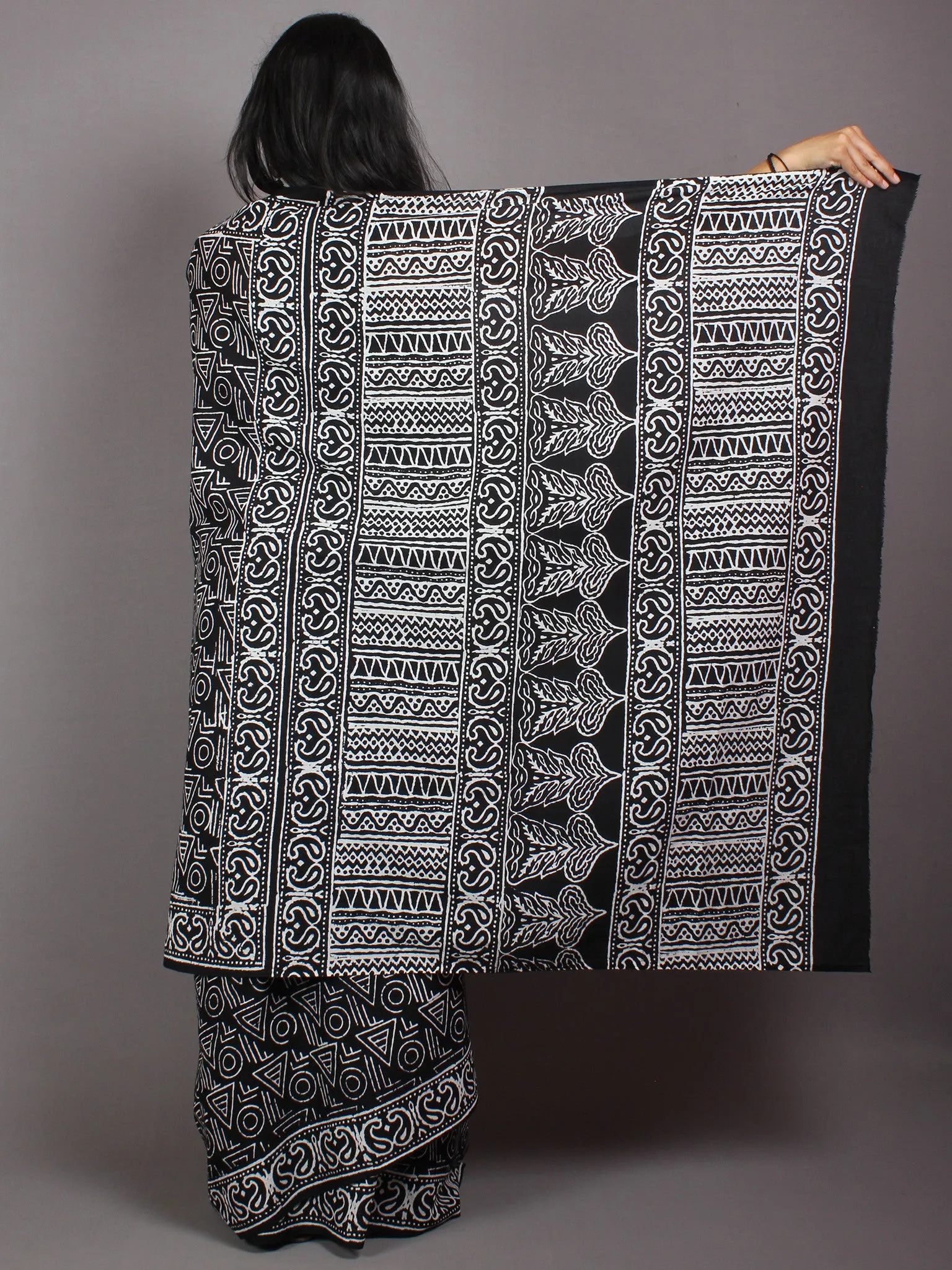 Black White Cotton Hand Block Printed Saree in Natural Colors - S03170522