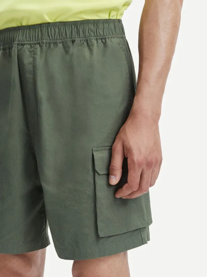 JABARI CARGO SHORTS | BEETLE