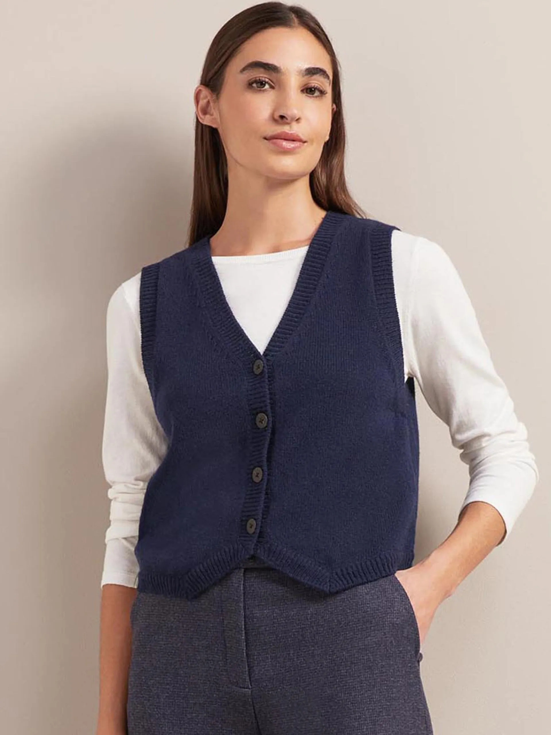 Navy Wesley cashmere blend v neck waistcoat