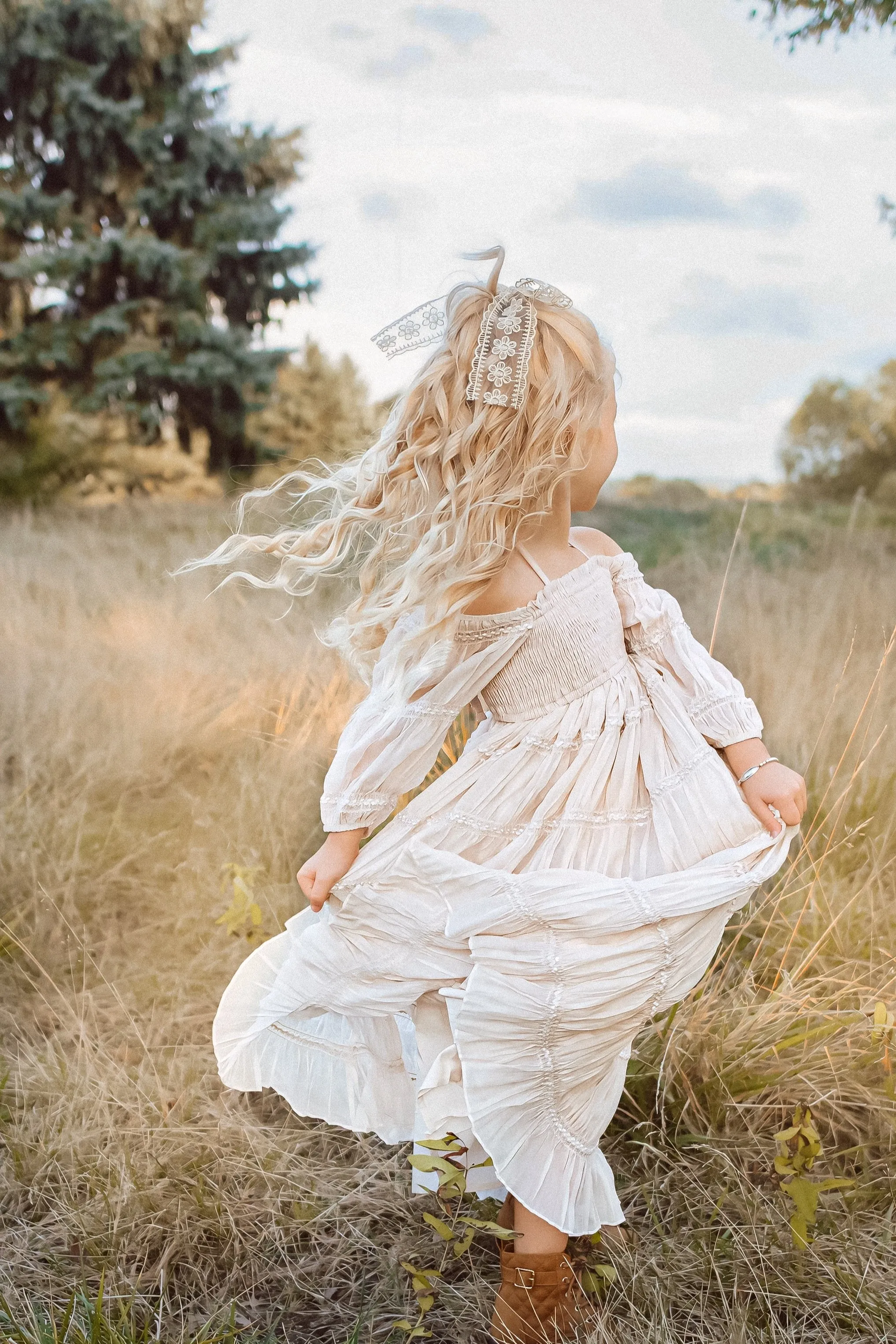 Elegant Pippa Maxi Dress in Natural Chiffon – Flowy and Sophisticated