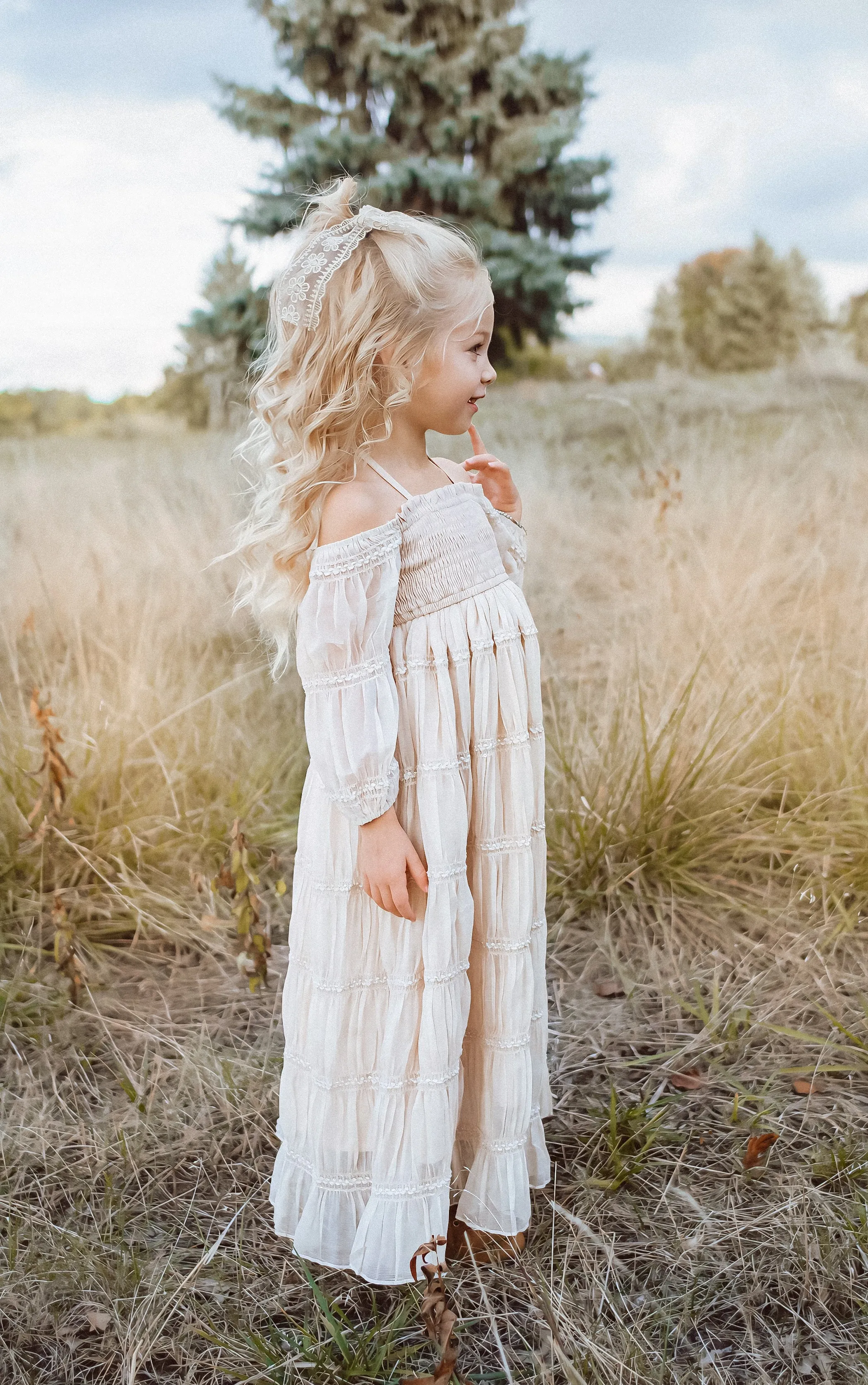 Elegant Pippa Maxi Dress in Natural Chiffon – Flowy and Sophisticated