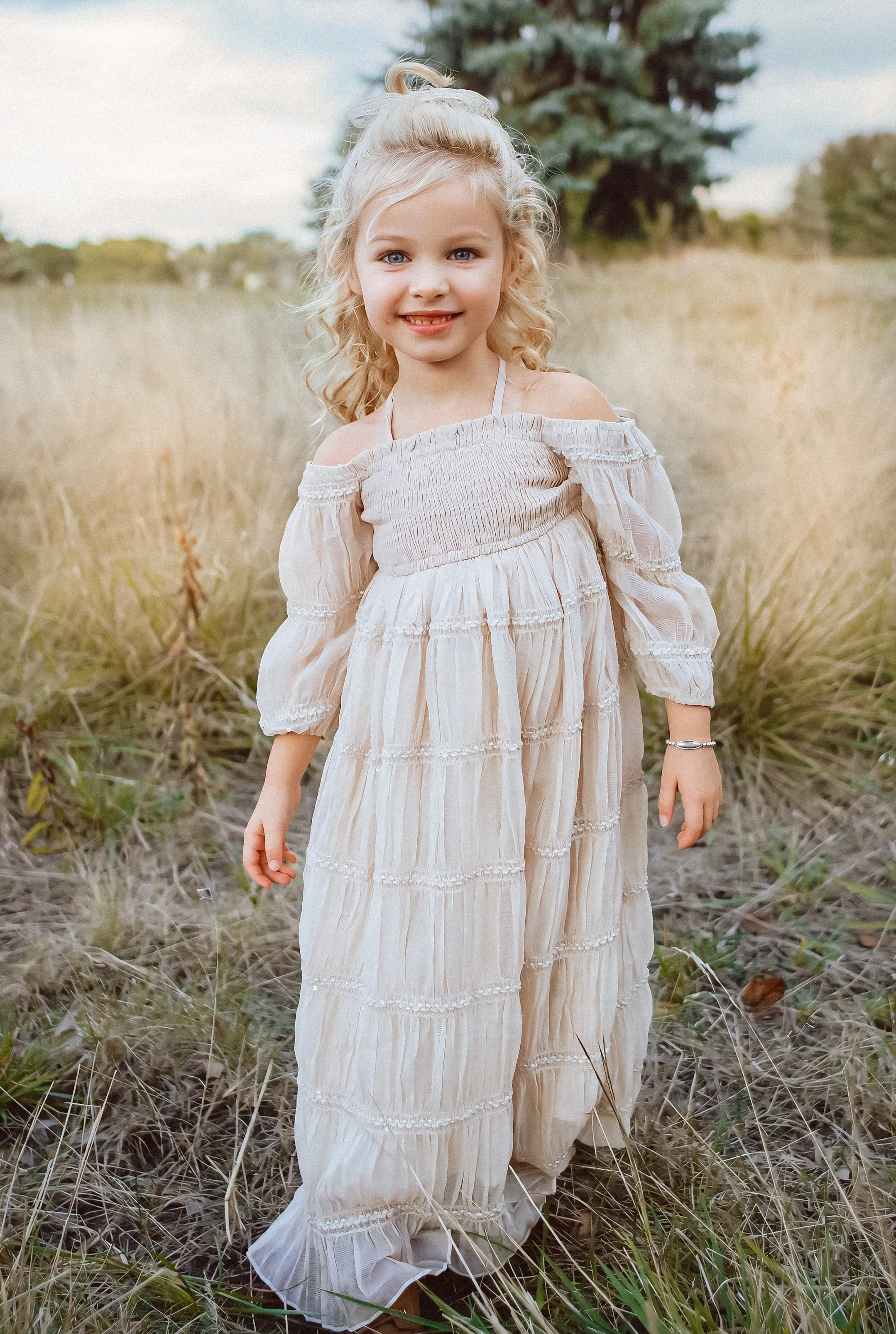 Elegant Pippa Maxi Dress in Natural Chiffon – Flowy and Sophisticated