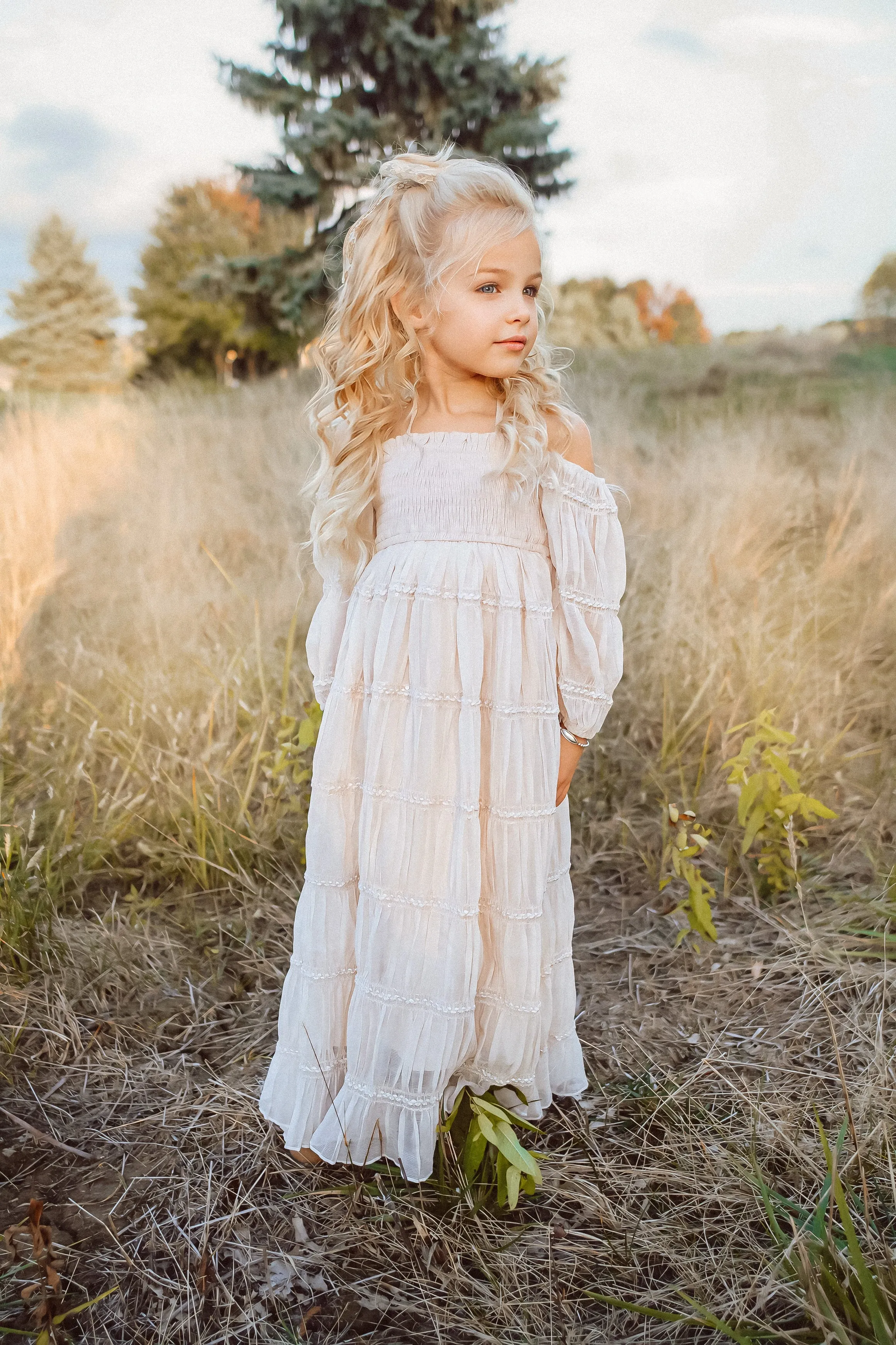 Elegant Pippa Maxi Dress in Natural Chiffon – Flowy and Sophisticated